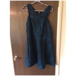 Jennifer Lopez Blue Snakeprint dress